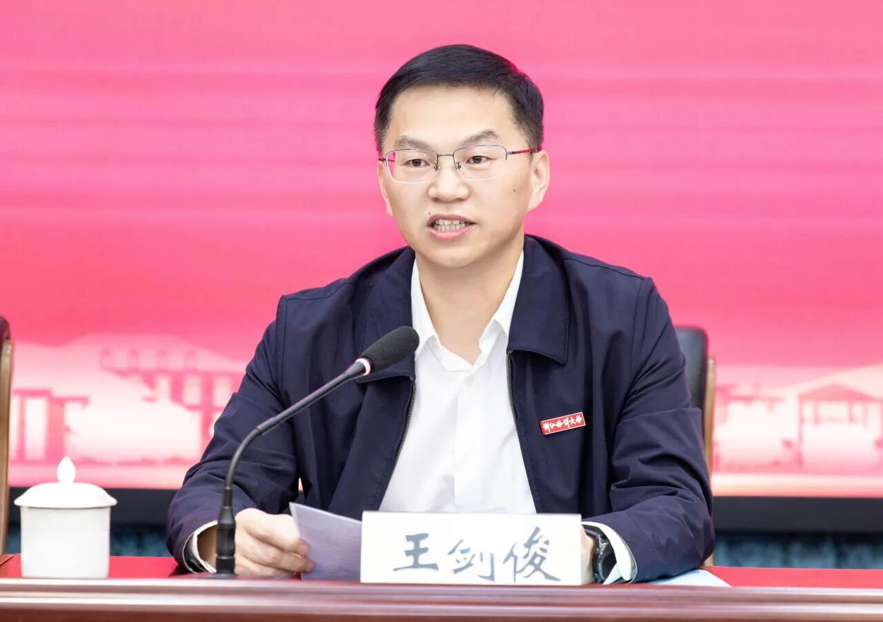 76965bd76da47f81edbb93a9e056cb36.jpg 76965bd76da47f81edbb93a9e056cb36.jpg