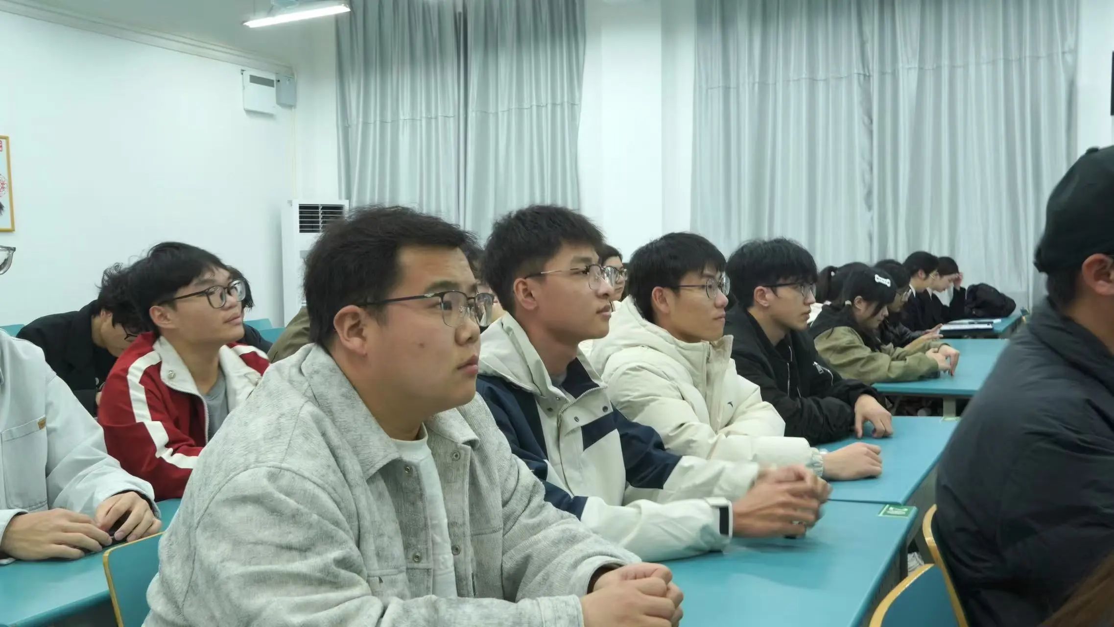 74cc87fc1d06acf14677633edbdc46a2.jpg 74cc87fc1d06acf14677633edbdc46a2.jpg